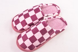 Pantuflas suela de goma CUADRILLE TABLERO (1).jpg